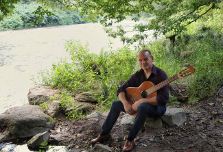 Peter Tilch: Opernsänger, Bariton und Chansonier